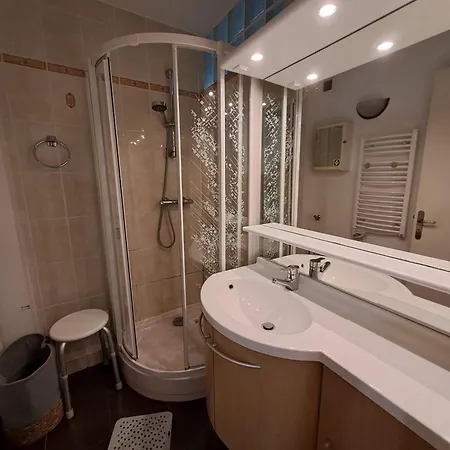 Apartament And Terrace Sea View In *